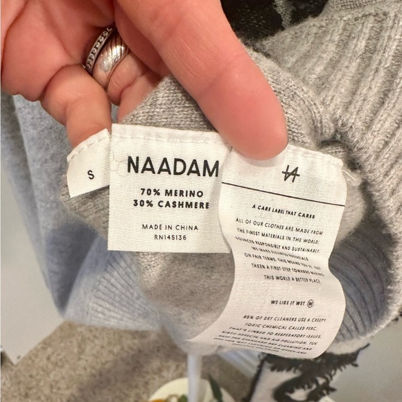 ♥️NAADAM luxury merino cashmere sweater Small NWOT - Picture 3 of 6